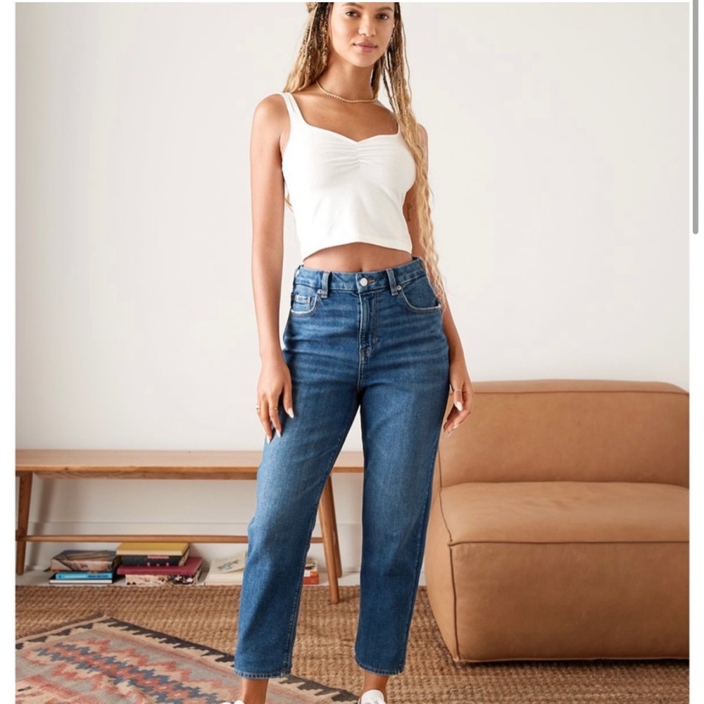 American Eagle Stretch Curvy Mom Jean in Emotional Blue Size 20